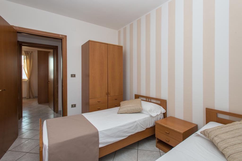 Blu Side Hotel & Residence Torre San Giovanni Ugento Esterno foto