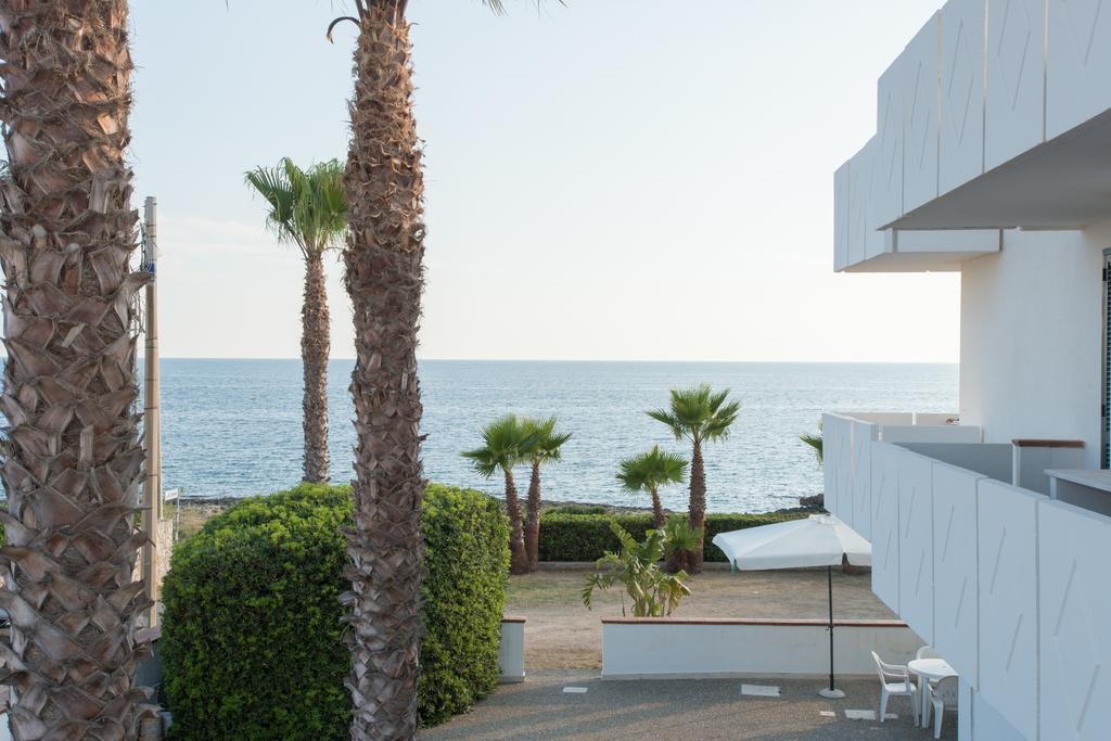 Blu Side Hotel & Residence Torre San Giovanni Ugento Esterno foto