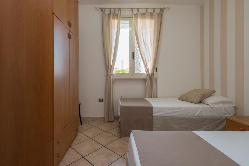 Blu Side Hotel & Residence Torre San Giovanni Ugento Esterno foto
