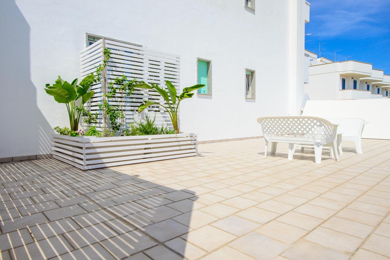 Blu Side Hotel & Residence Torre San Giovanni Ugento Esterno foto